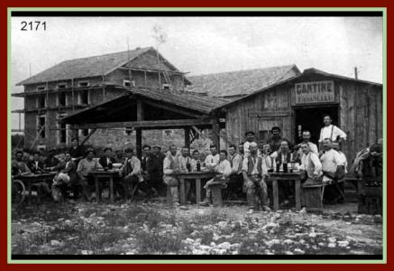 8466800799 60f6f8d13a zemigrant a la cantine a besancon en 1922 1
